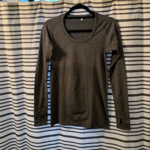 Lululemon Swiftly Tech Long Sleeve Scoop Neck Tee